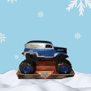 Monster‎ Jam Grave Digger 1/24 Scale New